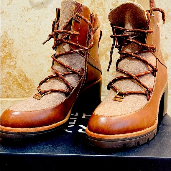 Maddie Boot - Picture 6 of 7